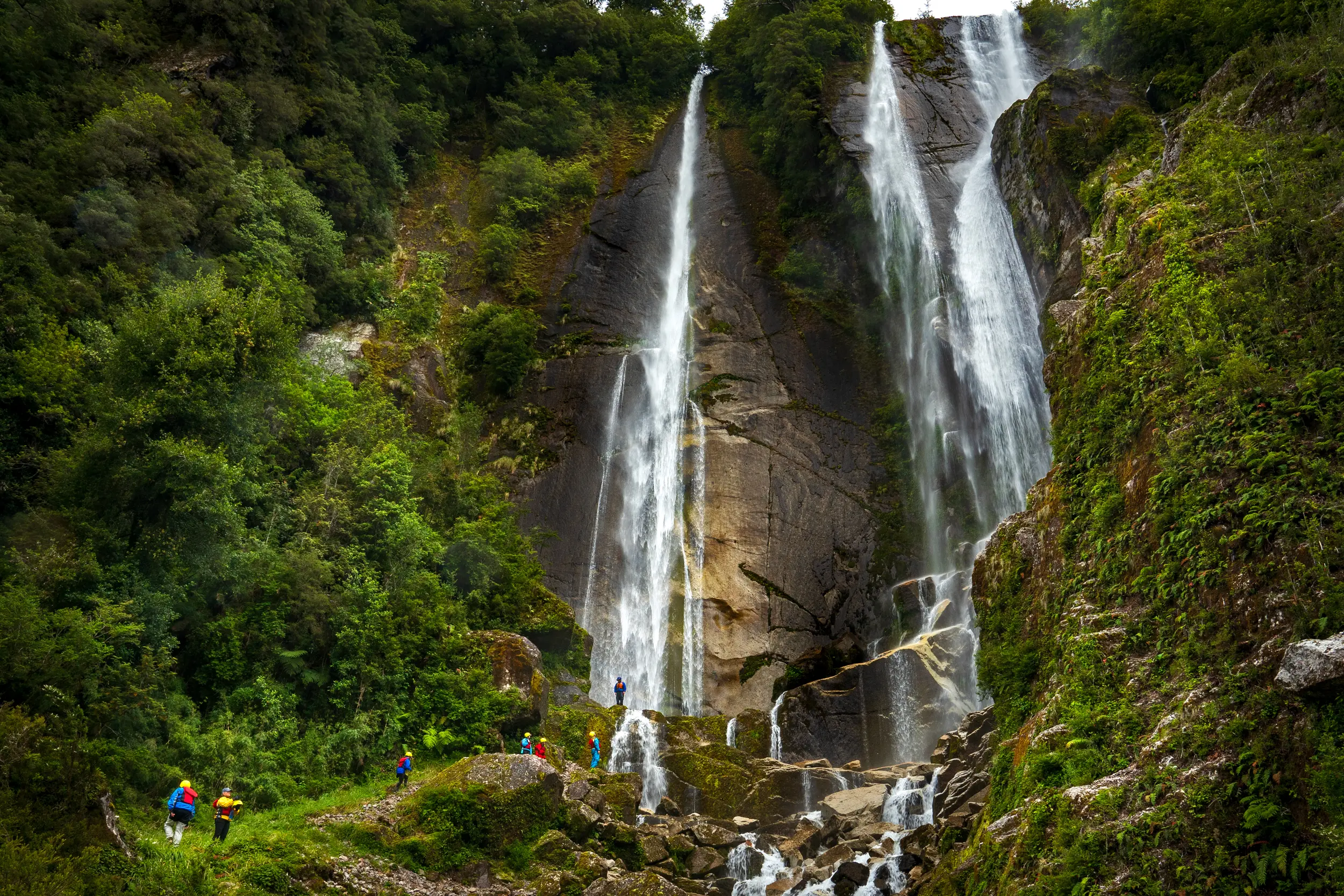 Waterfall Hike on the Rio Ventana With Earth River Waterfall Hike on the Rio Ventana With Earth River